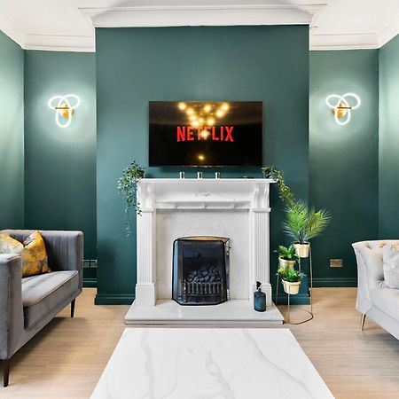 Deluxe 5 Bed In Central Whitby - Parking - Hot Tub Exterior foto