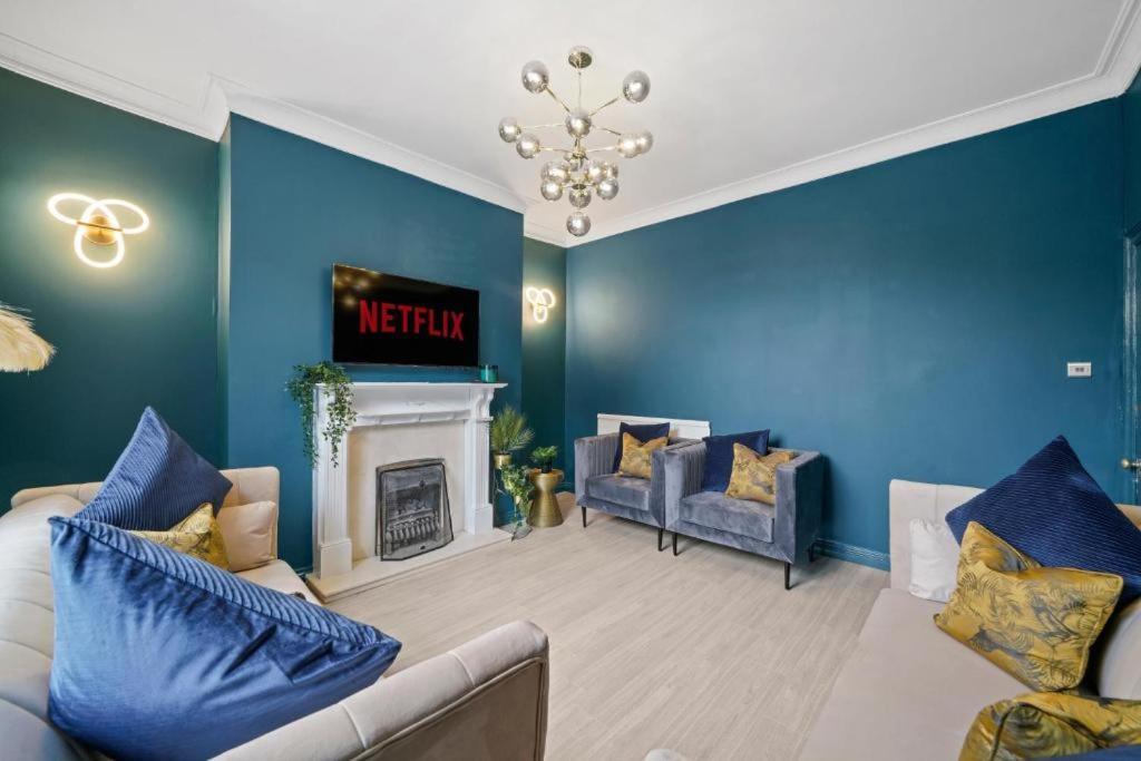 Deluxe 5 Bed In Central Whitby - Parking - Hot Tub Exterior foto