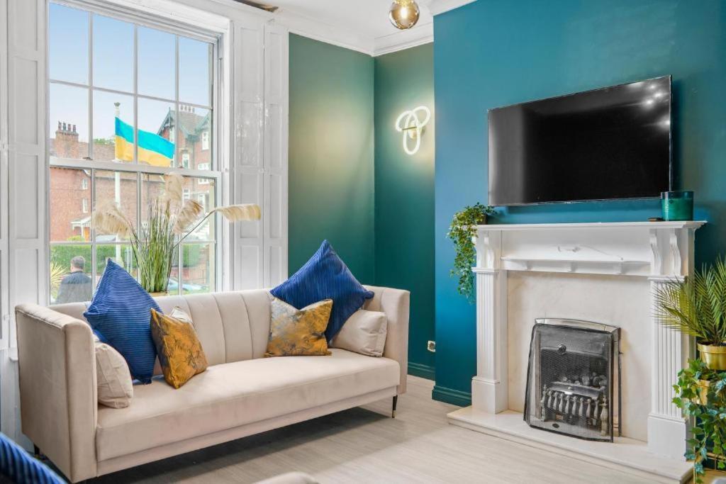 Deluxe 5 Bed In Central Whitby - Parking - Hot Tub Exterior foto