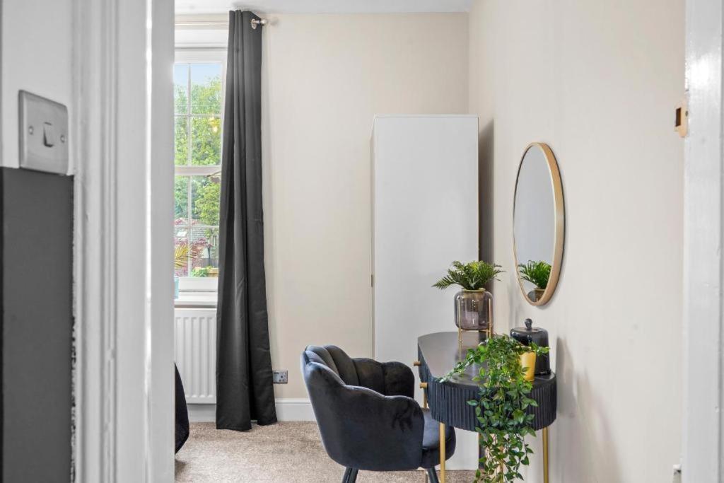 Deluxe 5 Bed In Central Whitby - Parking - Hot Tub Exterior foto