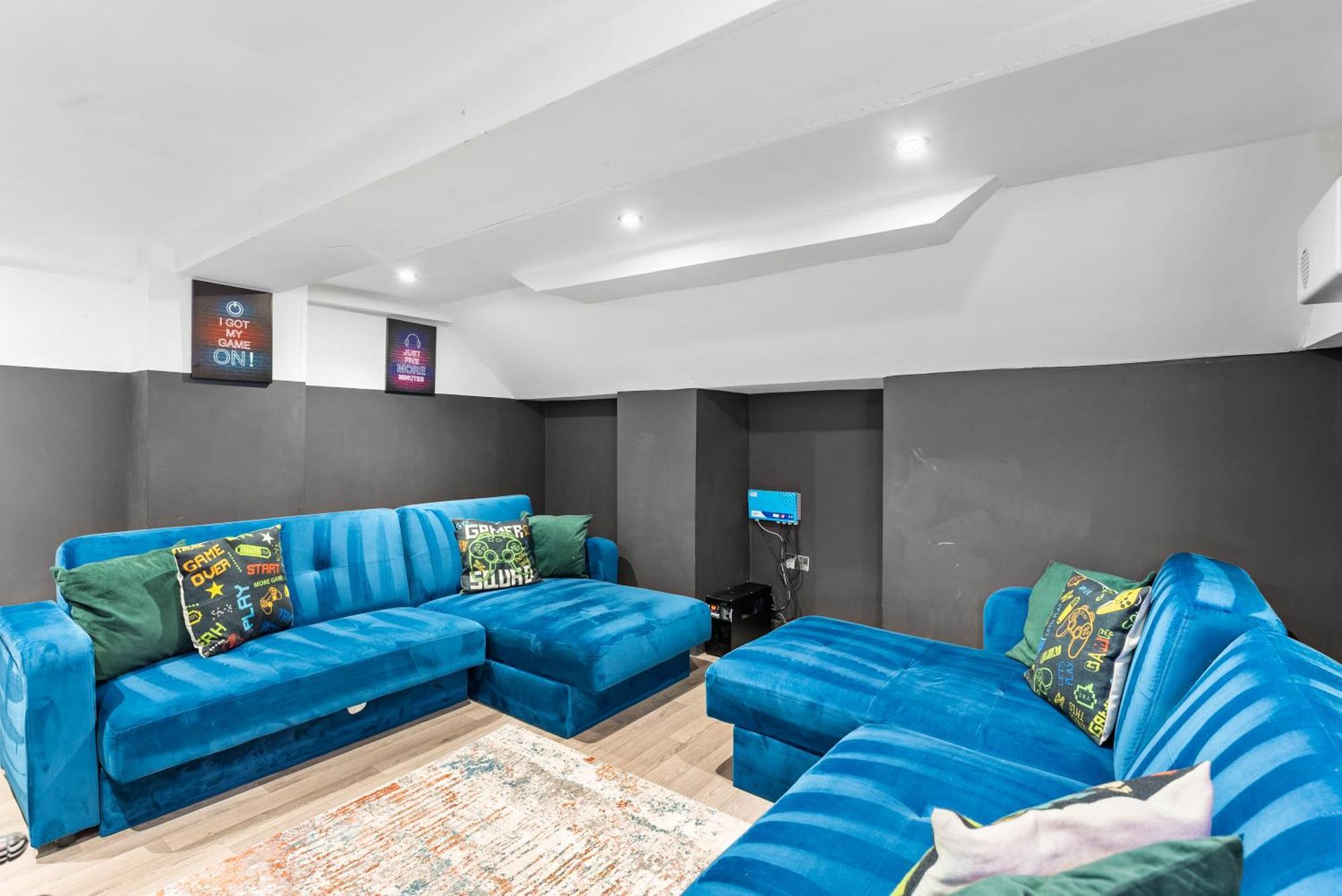 Deluxe 5 Bed In Central Whitby - Parking - Hot Tub Exterior foto